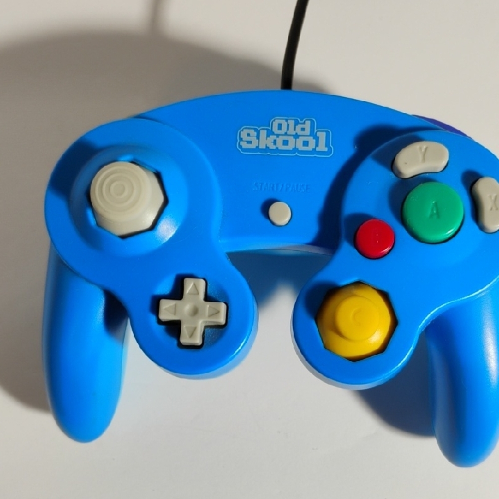 Old Skool Blue Wired Game Controller